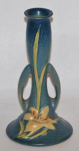 Roseville Pottery Zephyr Lily Blue Bud Vase 201 7