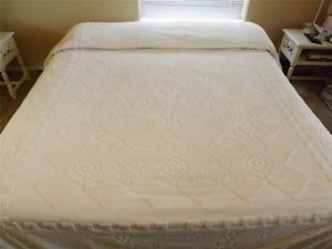 Vintage White Cream Ivory Chenille Bedspread Large King Queen Lovely Blanket