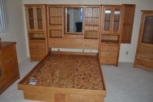 Blackhawk Oak Bedroom Set with Queen Headboard Platform Bed