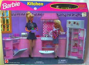 Casa da Barbie Folding Pretty House 1996 Dobrável Quarto Cozinha Sala  Colecionador Casinha Boneca | Produto Vintage e Retro Barbie Usado 89758684  