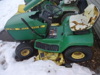 John Deere LX188 Riding Lawn Mower for Parts or Repair