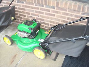John Deere JS36 Lawn Mower Used Twice