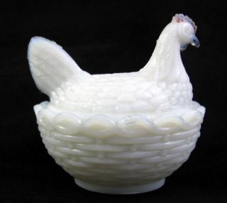 Glass Hen on Nest Covered Dish Vallerysthal 4" White Opaque Chicken Basket