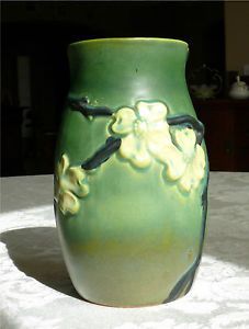 Lovely Early Roseville Pottery Dogwood II 8" Vase Circa 1925