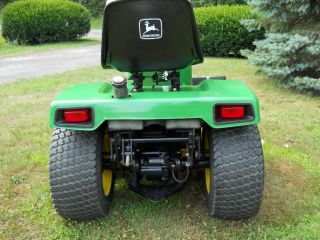 John Deere 322 Garden Tractor