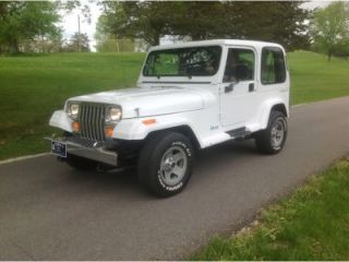 1995 Jeep Wrangler SE Hard Top Working A C 6 Cyl 4 0LT 4x4 Clean