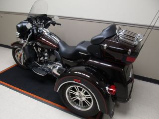 2011 Harley Davidson® Flhtcutg Tri Glide™ Ultra Classic®