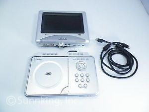 Audiovox Portable Car DVD Player w 1 Monitor 7" D7200MB