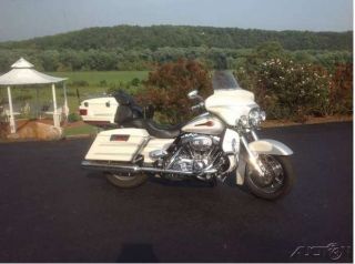 2008 Harley Davidson® Ultra Classic FLHTCUSE3 Screaming Eagle Limited Edition