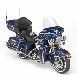 New York NY Yankees MLB Harley Davidson Diecast Motorcycle Model 1 12