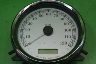 2010 Harley Davidson FX Dyna FXDC Silver Speedometer Gauge 67096 09