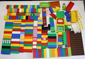 Mixed Lot of 200 Pieces Lego Duplo Building Blocks Many Colors