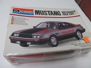Monogram Mustang Hatchback Pace Car Model Kit