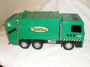Hasbro Funrise Sanitation Recycle Toy Truck 2002