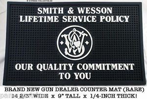 Smith Wesson s w Gun Dealer Counter Mat Handgun Cleaning RARE