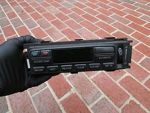 4288 Ford Expedition 02 03 Temp AC Heat Climate Control Panel Unit Switch