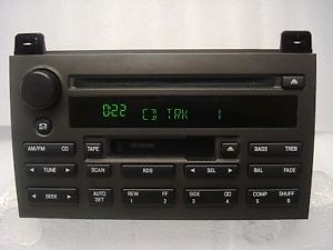 2003 2004 2005 Lincoln Town Car Tape CD Player Radio