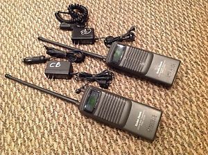 Radio Shack BTX 121 2 Way Radio Walkie Talkie Set Pair on PopScreen