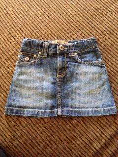 The Childrens Place Girls Jean Skirt Size 5 EUC Jump Into Spring