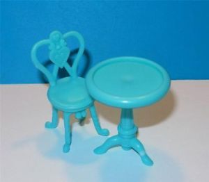 Fisher Price Sweet Streets Dollhouse Ice Cream Truck Bistro Table and Chair