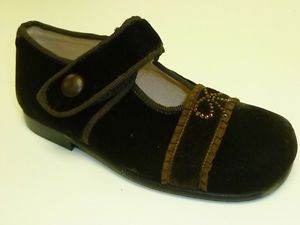Gorgeous Girls Luccini Brown Velvet Mary Jane Shoes