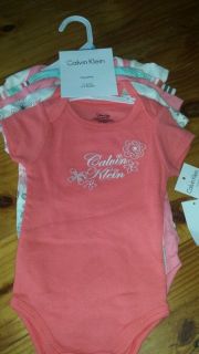 ♡♡♡NWT Infant Baby Girls Calvin Klein 5 Pack of Onesies 6 9 Months♡♡♡