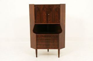 Danish Mid Century Modern Rosewood Corner Cabinet 299 FR48 C