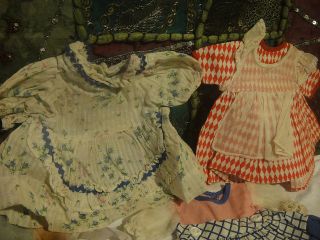 5 Antique Vintage Lot Old Baby Doll Dresses Clothes Organdy Bonnet Hat 6 8" Long