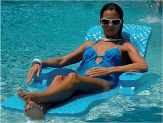 Texas Rec Swimming Pool Lounger Float Chair Folding Baja II Lounge Aquamarine