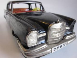 Vtg SSS Shioji Mercedes Benz 220 s Toy Tin Friction Automatic Jack Change Tires