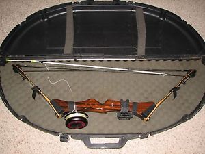 Nice Browning Safari Bow Hunting Bow Fishing Compound Bow Retract A Blade Arrows