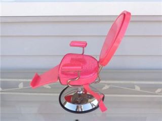 American Girl Hot Pink Styling Chair to Fix Your Dolls Hair Nice Pre Owned Cond