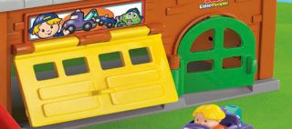 Toy Kids Fisher Price Little People Wheelies Stow N Tow Garage Car Gift Play CH