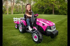 New Case IH Kids Ride on 12 Volt Pink Magnum Tractor with Trailer Peg Perego