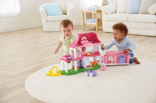 Fisher Price Little People Happy Sounds Home Play Set with Figurines Y3678