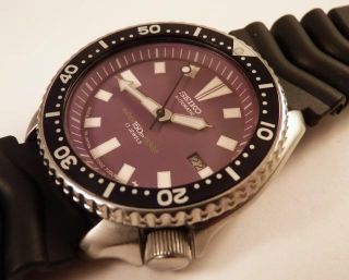 Seiko Automatic Scuba Divers 'Submariner' Deep Purple Dial Steel Date Watch 7002