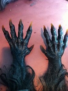 Prop Werewolf Hands Paws Horror Movie Wolfman Halloween Prop