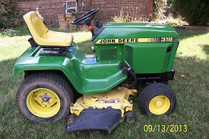 John Deere 318 Tractor