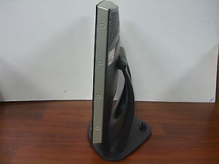 20" Dell 2000FP LCD Monitor with Stand
