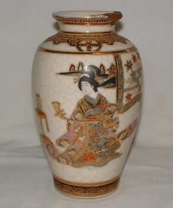 Antique Signed Japanese Satsuma Crackle Glaze Vase Geisha Girl Music Instrument