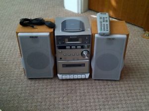 Sony CMT EP313 Shelf Stereo System with CD and Cassette