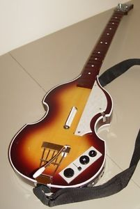 Wii Beatles Rockband Paul McCartney Hofner Bass Guitar Controller NWGTS3