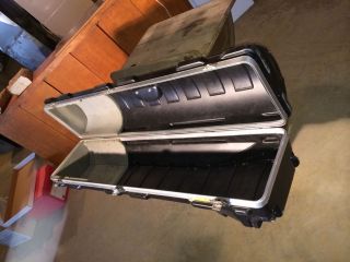SKB Rolling Golf Travel Hard Case Golf Travel Bag