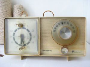 Vintage GE General Electric Solid State Alarm Clock Am Radio 1960'S
