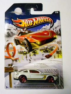Hot Wheels 2013 Holiday Hot Rods 1 '12 Ford Mustang Boss 302 Laguna Seca