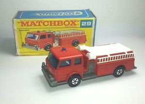 Matchbox Superfast No 29 Fire Pumper Truck in RARE Box Type