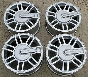 Hummer H3 GM Chevrolet Canyon 16 Wheels Rims Caps Wheel Colorado