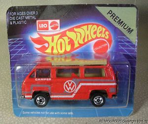 Mattel Leo Hot Wheels India Volkswagen Sunagon VW Red camper Van Carded