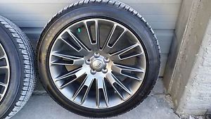 2014 Chrysler 300 Wheels and Tires