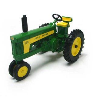 John Deere 116 Model 530 Tractor   15908 Toys & Games